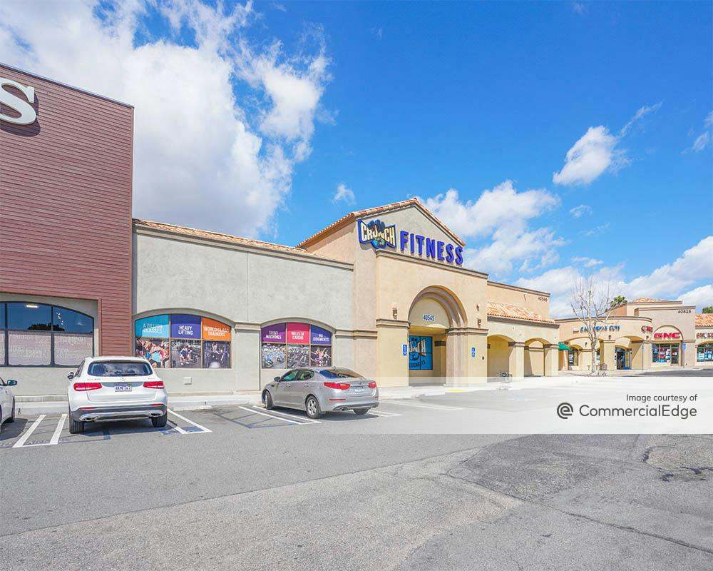 California Oaks Center 40565 California Oaks Road, Murrieta, CA